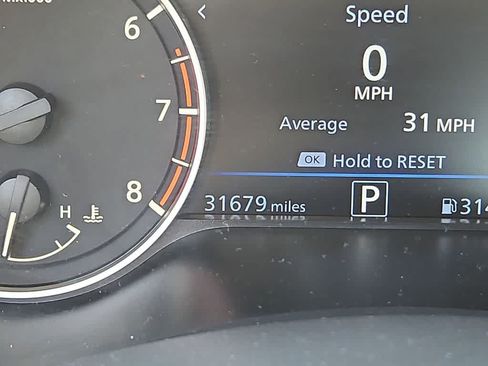 Used 2025 Nissan Altima 2.5 SV FWD image 17