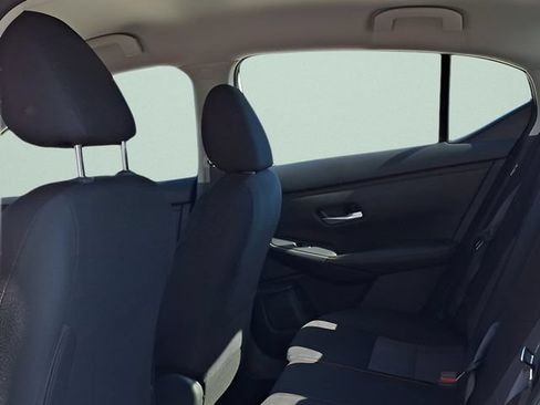 Certified 2025 Nissan Sentra SR w/ Midnight Edition FWD image 31