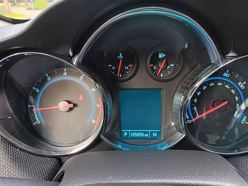 Used 2013 Chevrolet Cruze LTZ w/ Enhanced Safety Package image 13