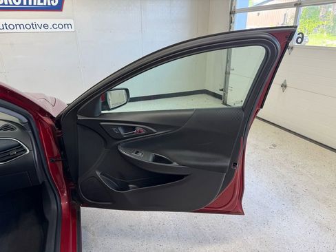 Used 2016 Chevrolet Malibu LT FWD image 22