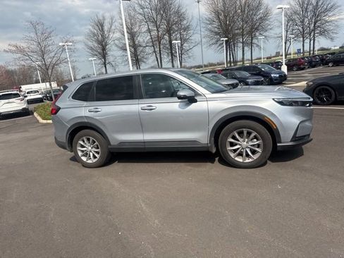 Used 2023 Honda CR-V EX-L image 4