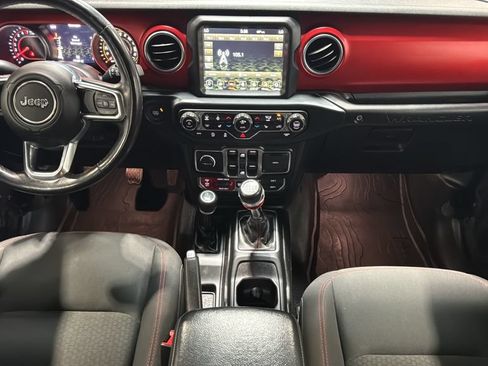 Used 2018 Jeep Wrangler Unlimited Rubicon w/ Dual Top Group AWD/4WD image 20