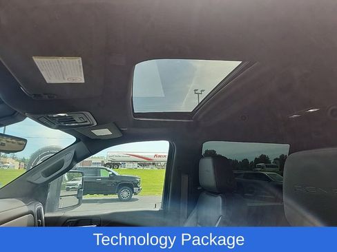 Used 2021 GMC Sierra 3500 Denali w/ Denali Ultimate Package AWD/4WD image 17
