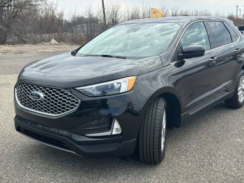 Certified 2024 Ford Edge SEL w/ Convenience Package image 6