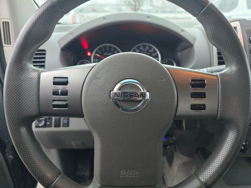 Used 2012 Nissan Frontier SV image 28