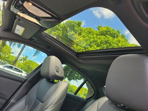 Used 2023 BMW 330e RWD image 24