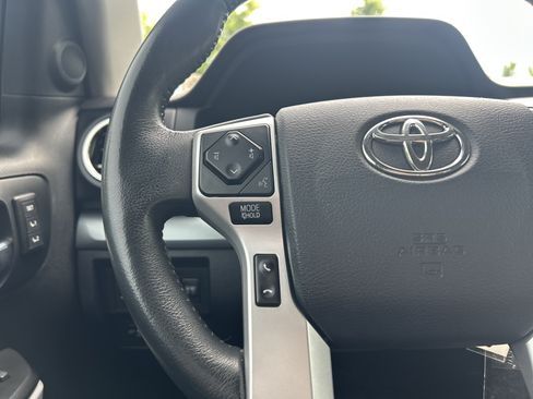 Used 2019 Toyota Tundra Platinum AWD/4WD image 18