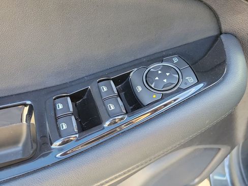 Used 2019 Ford Edge SEL w/ Equipment Group 201A image 19