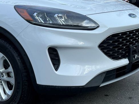 Used 2022 Ford Escape SE image 10