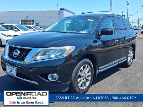 Used 2014 Nissan Pathfinder SL w/ SL Premium Package AWD/4WD image 2