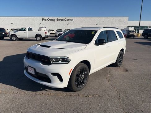 Used 2025 Dodge Durango GT image 2