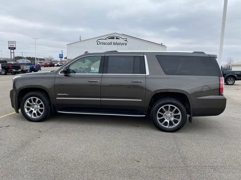 Used 2020 GMC Yukon XL Denali image 8