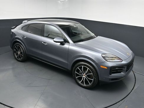 New 2026 Porsche Cayenne Coupe AWD/4WD image 18