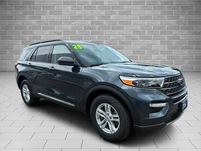 Certified 2023 Ford Explorer XLT w/ Equipment Group 202A