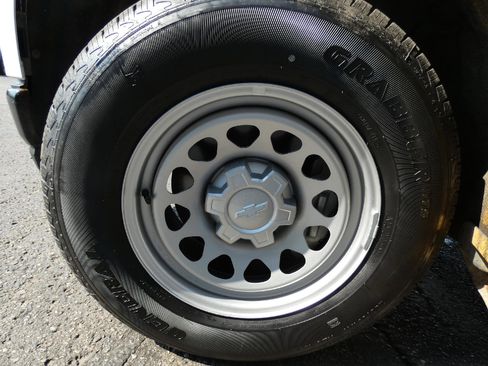 Used 2021 Chevrolet Silverado 1500 W/T w/ WT Value Package image 8