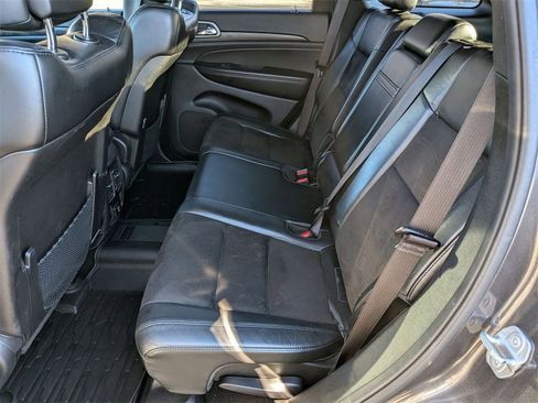 Certified 2021 Jeep Grand Cherokee Laredo X image 25