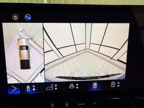 Certified 2023 Chevrolet Colorado Trail Boss w/ LPO, Dark Essentials Package AWD/4WD image 35