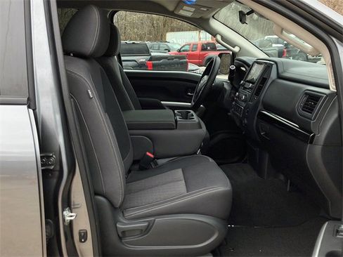 Used 2023 Nissan Titan SV w/ Accessory Utility Package image 11