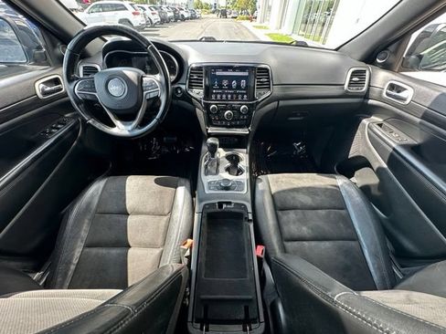 Used 2022 Jeep Grand Cherokee Laredo X AWD/4WD image 33