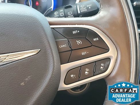 Used 2018 Chrysler Pacifica Limited w/ Tire & Wheel Group image 38