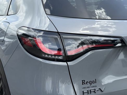 Used 2024 Honda HR-V Sport image 10