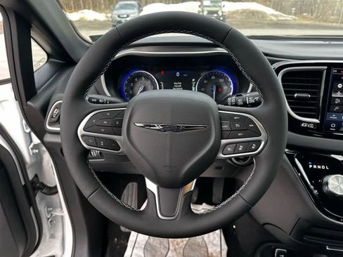 New 2026 Chrysler Voyager LX FWD image 13