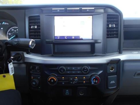 Used 2024 Ford F550 4x4 Regular Cab Super Duty image 29
