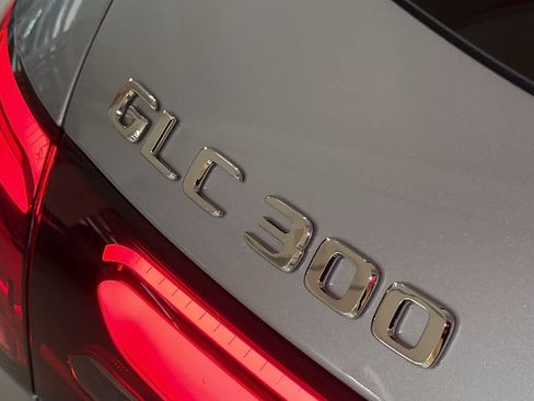 Used 2026 Mercedes-Benz GLC 300 4MATIC image 10