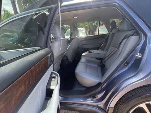 Used 2018 Subaru Outback 2.5i Limited AWD/4WD image 21