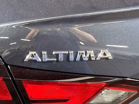 Used 2019 Nissan Altima 2.5 Platinum AWD/4WD image 25