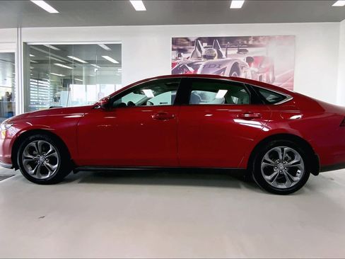 Used 2024 Honda Accord EX image 3