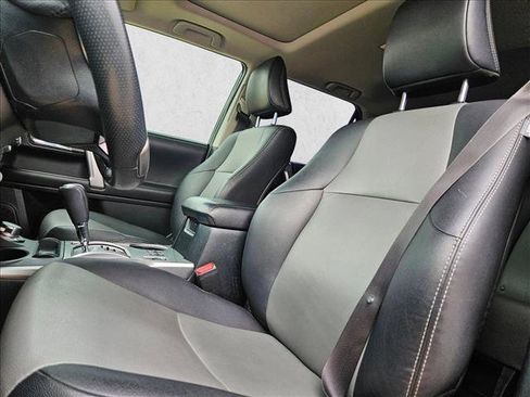 Used 2018 Toyota 4Runner SR5 Premium image 10