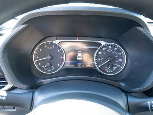 Used 2024 Nissan Sentra SV image 17