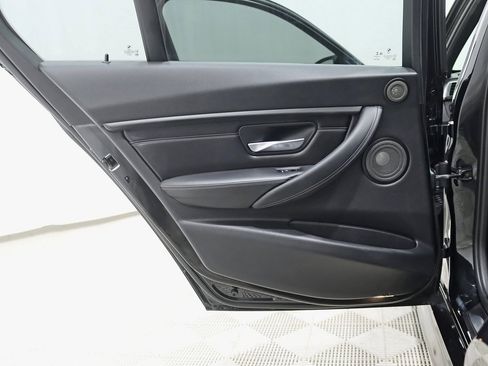 Used 2018 BMW M3 image 42