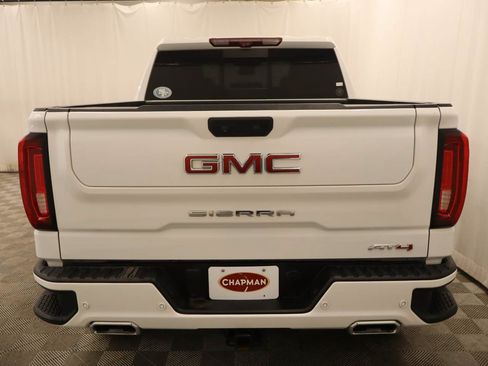 Used 2023 GMC Sierra 1500 AT4 w/ AT4 Premium Package AWD/4WD image 5