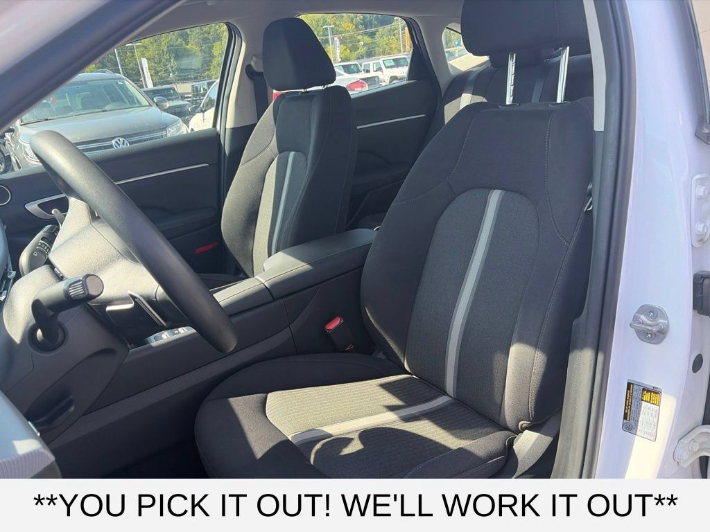 Used 2025 Hyundai Sonata SEL FWD image 10
