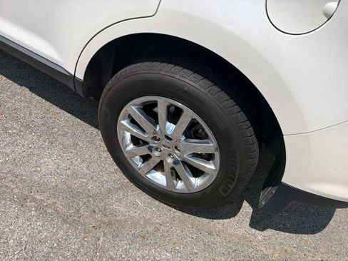 Used 2013 Ford Edge SEL FWD image 15