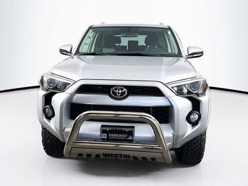 Used 2017 Toyota 4Runner SR5 image 2