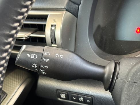 Used 2014 Lexus IS 250 w/ F-Sport Package RWD image 32