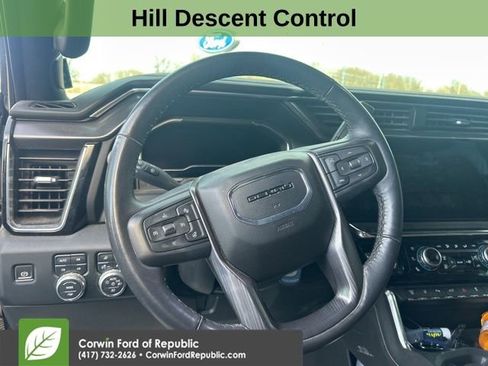 Used 2024 GMC Sierra 2500 Denali Ultimate image 11