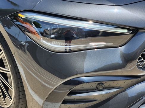 New 2025 Mercedes-Benz CLE 300 4MATIC Coupe image 7