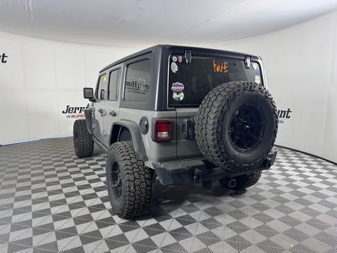 Used 2022 Jeep Wrangler Unlimited Sport image 10