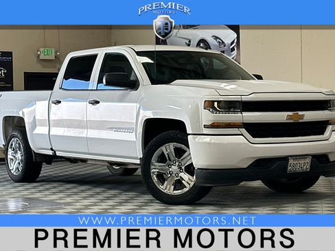 Used 2018 Chevrolet Silverado 1500 Custom w/ Custom Value Package AWD/4WD image 1