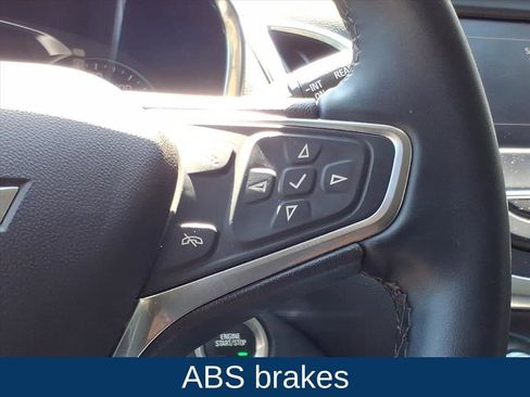 Used 2024 Chevrolet Equinox LT AWD/4WD image 11