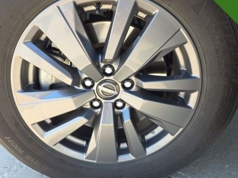 Used 2024 Nissan Pathfinder SV AWD/4WD image 12