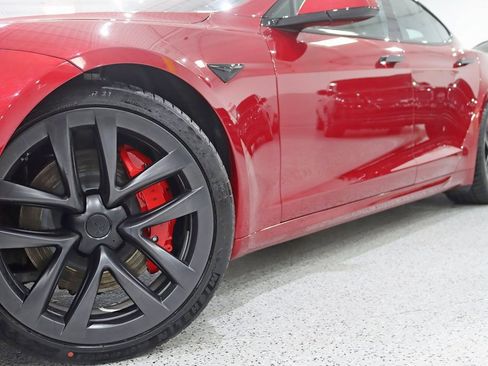 Used 2025 Tesla Model S Plaid image 4