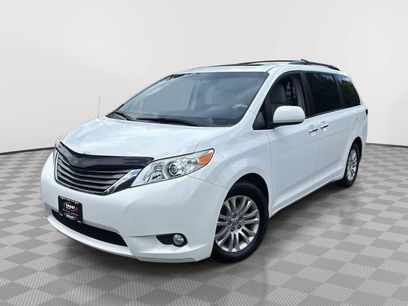 Used 2014 Toyota Sienna XLE w/ Entertainment Package