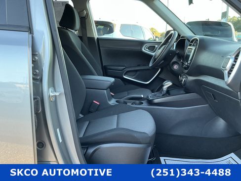 Used 2024 Kia Soul LX w/ Option Group 015 image 13