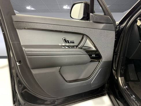 Used 2025 Land Rover Range Rover Sport SE AWD/4WD image 25