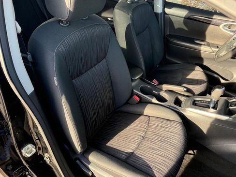 Used 2019 Nissan Sentra SV w/ Special Edition Package image 11